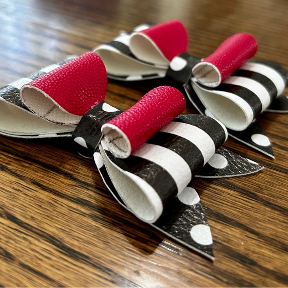 SOLD•Shoe Clips - Picture 3 of 3